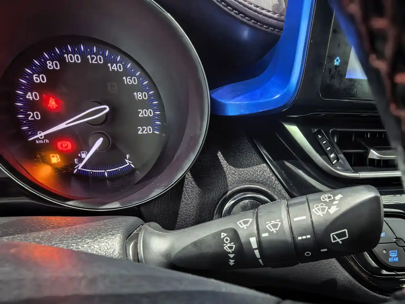 Toyota C-HR 2020 2020 Model 2.0L Leading