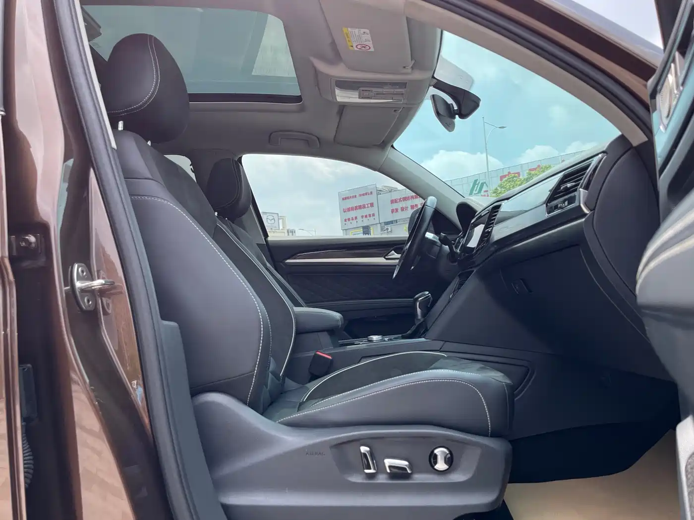 Volkswagen Teramont 2019 Model Teramont X 380TSI 4WD Prestige Luxury Edition фото 10