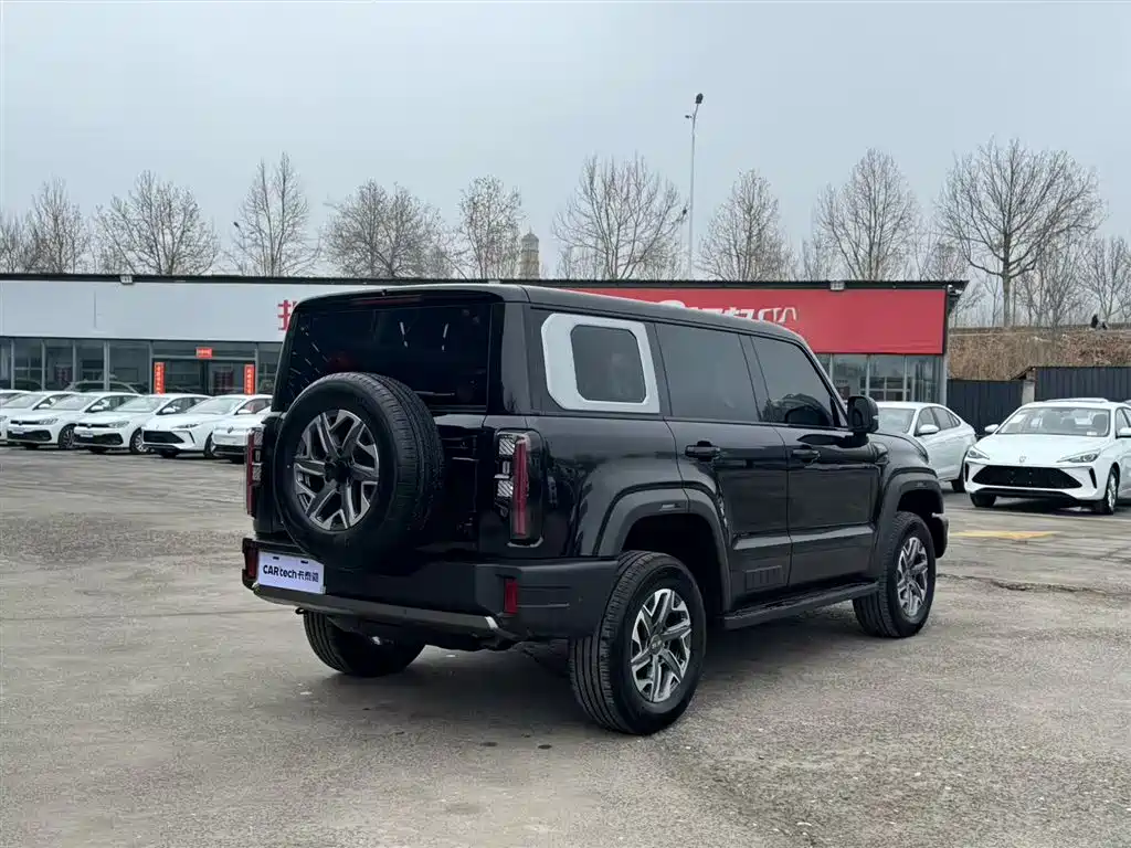BAIC ORV Beijing Offroad BJ40 2024 2.0T New Urban Hunter Edition Knight фото 3