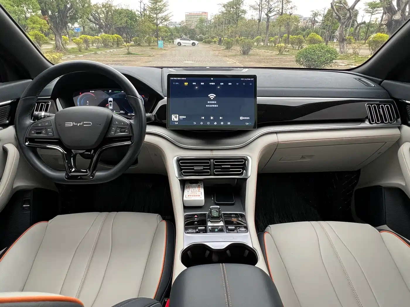 BYD Song PLUS PHEV 2023 Champion Edition DM-i 110KM Flagship фото 15