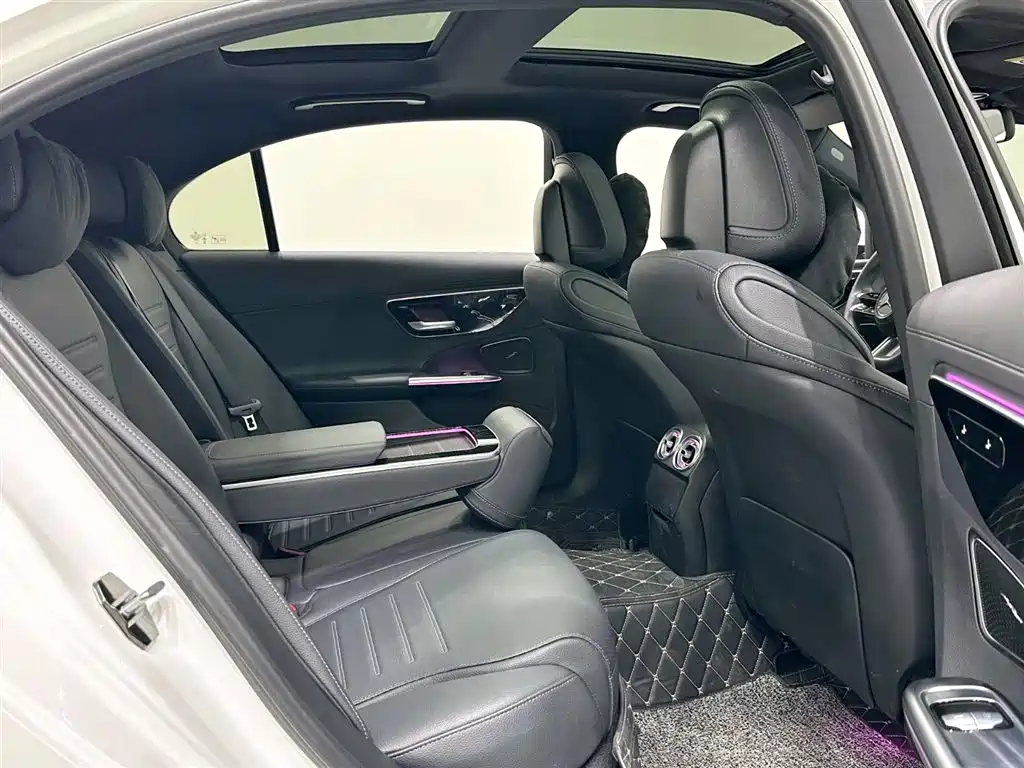 Mercedes-Benz C-Class 2024 Facelift C 260 L Sport фото 9