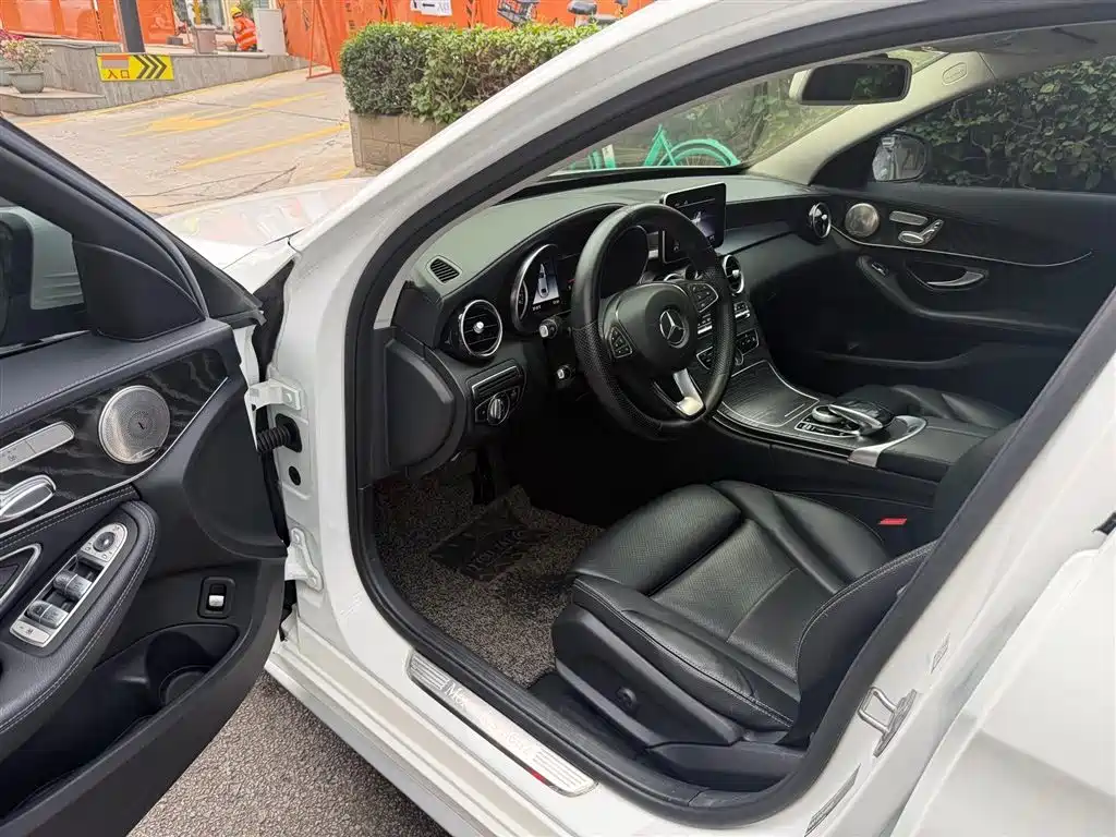 Mercedes-Benz C-Class 2018 C 200 L Sport Achievement Special Edition фото 4