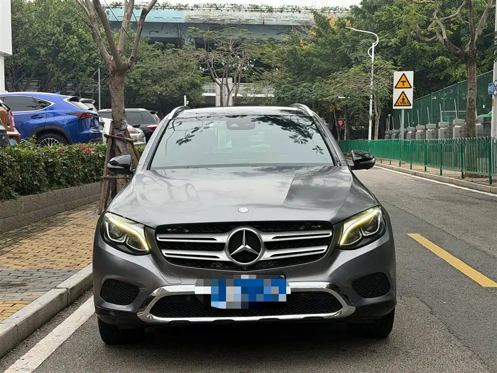Mercedes-Benz GLC 2016 GLC 260 4MATIC Luxury фото 2