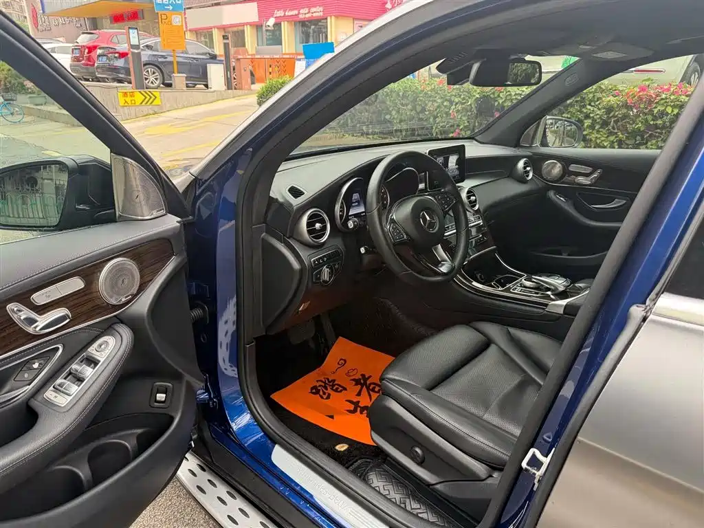 Mercedes-Benz GLC 2016 GLC 260 4MATIC Luxury фото 4