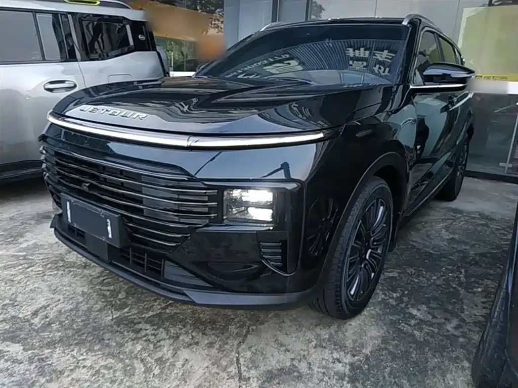Jetour X70 PLUS 2025 1.5T Luxury Edition 5-Seater