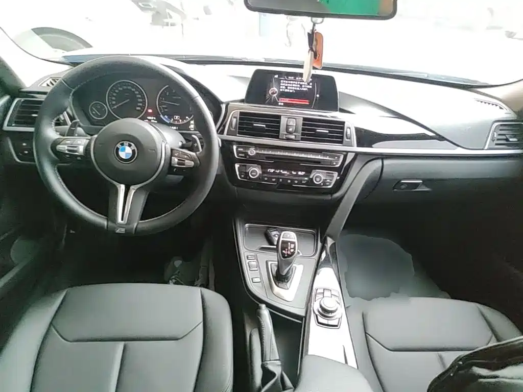 BMW 3 Series 2017 320Li M Sport фото 10
