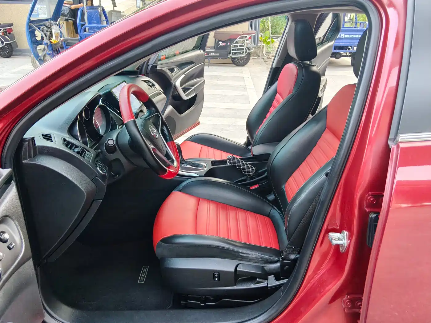 Buick Regal 2015 1.6T Leading Tech Edition фото 9