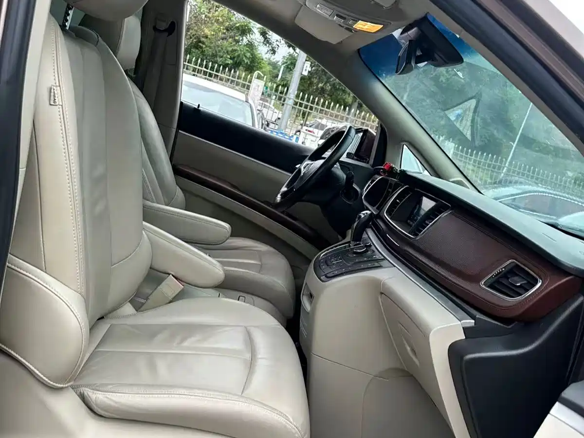 Buick GL8 2018 28T Luxury Model China VI фото 7
