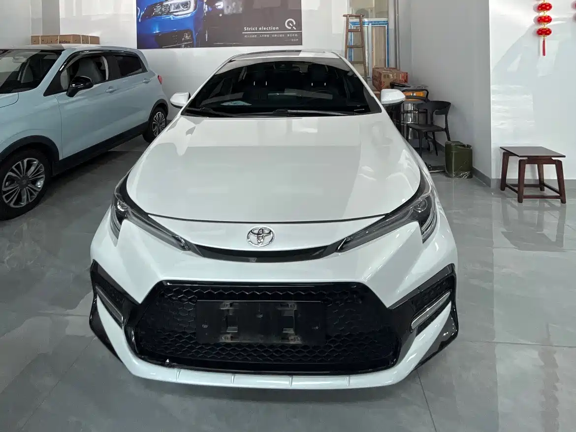 Toyota Levin 2022 185T CVT Sport Edition фото 2
