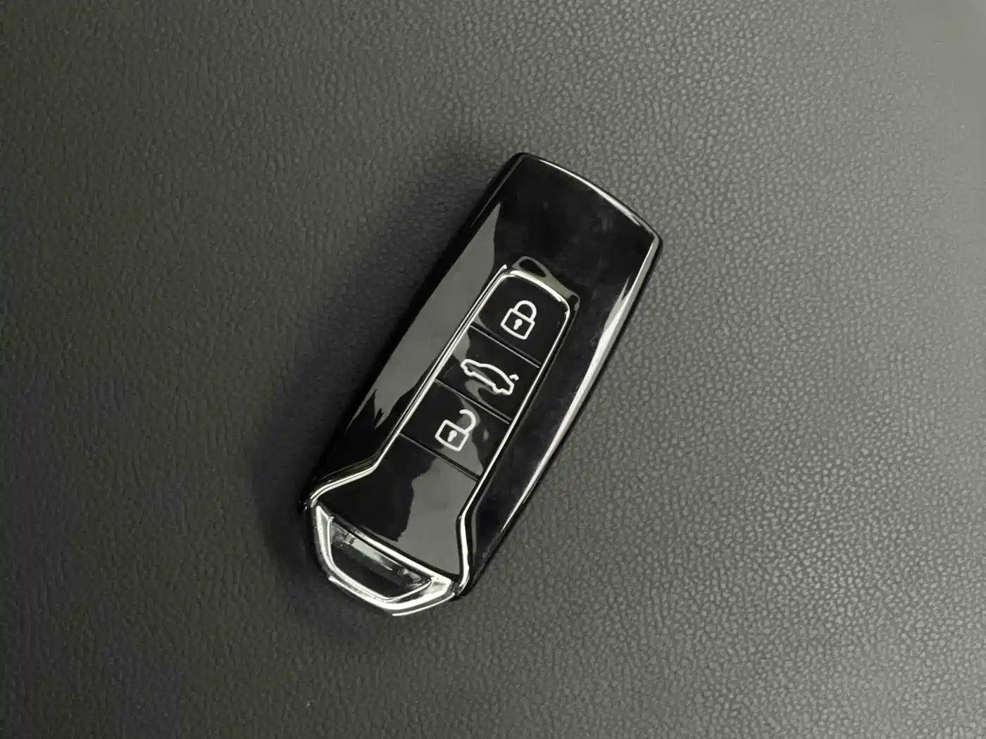 Volkswagen Touareg 2021 2.0TSI Pilot Special Edition фото 18