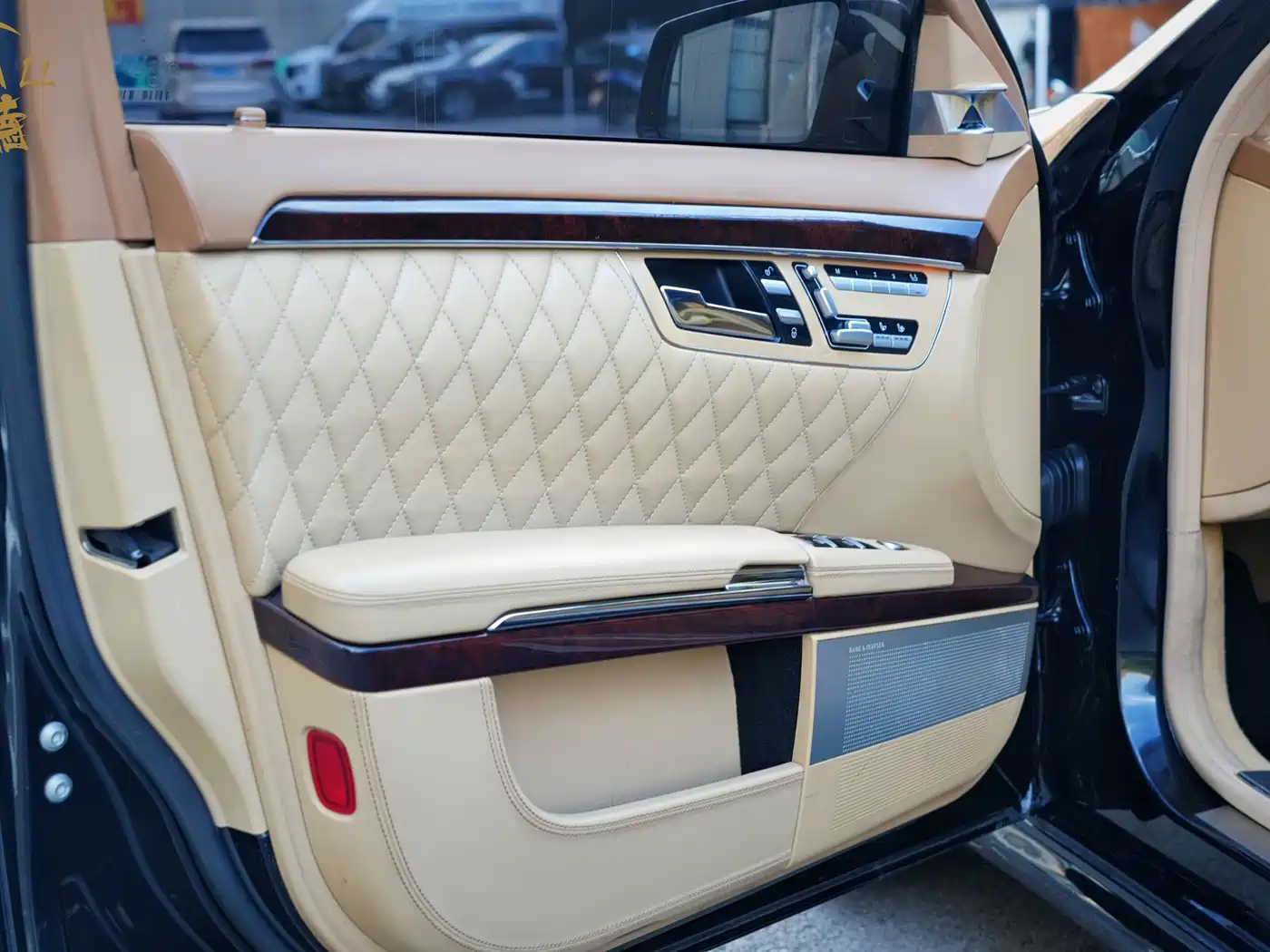 Mercedes-Benz S-Class AMG 2010 AMG S 65 фото 12