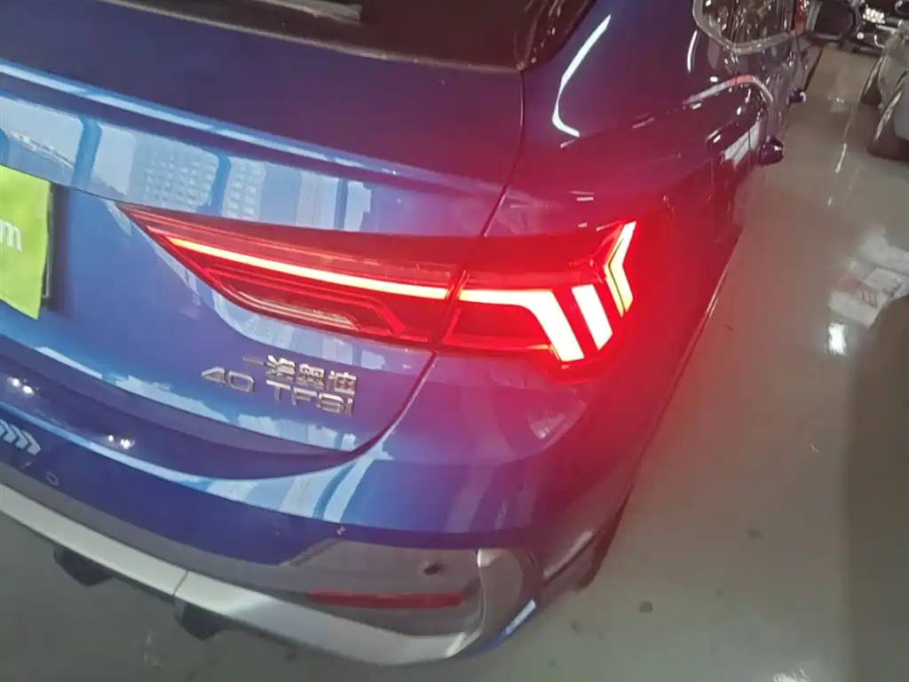 Audi Q3 Sportback 2020 40 TFSI Fashion фото 8