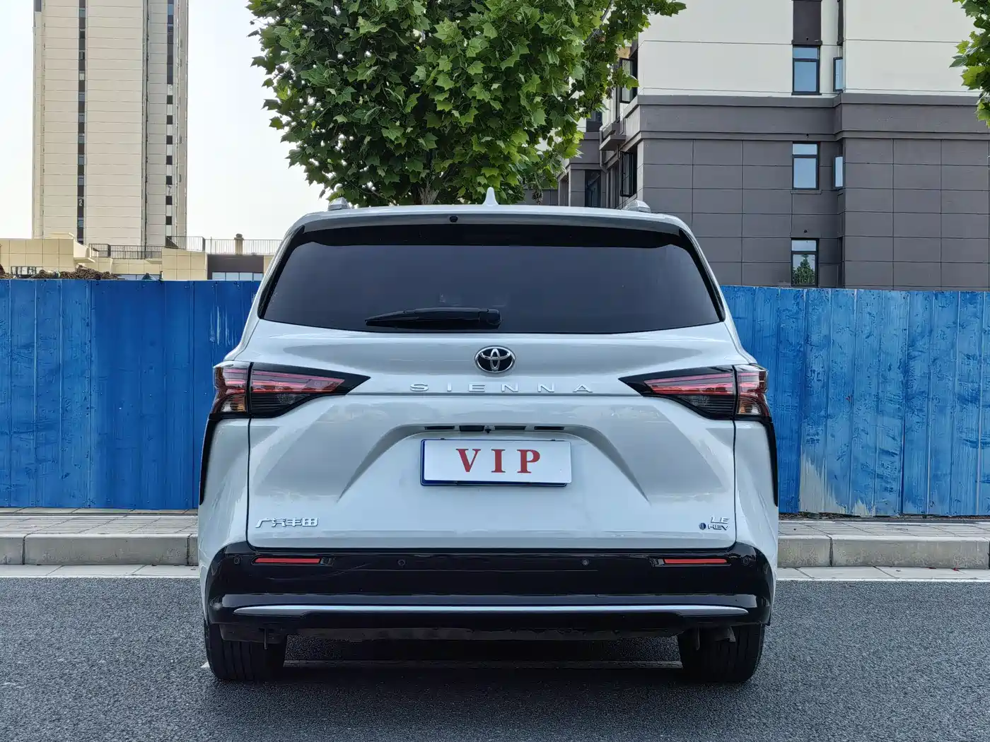 Toyota Sienna 2024 2.5L Hybrid Comfort Edition фото 8