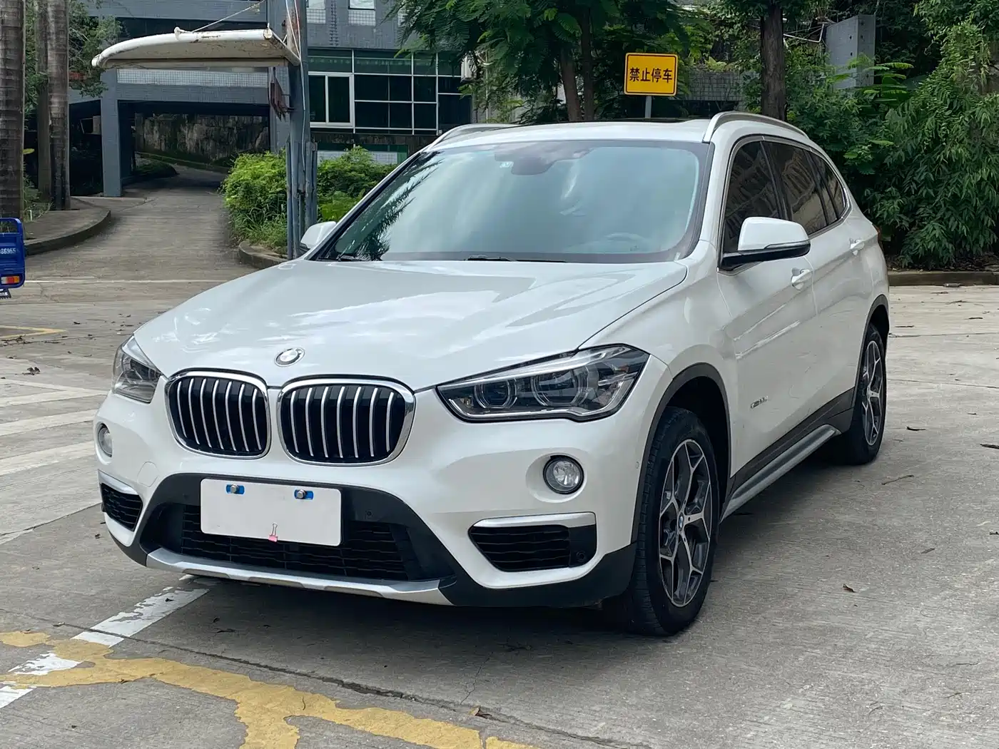 BMW X1 2016 xDrive20Li Luxury Model