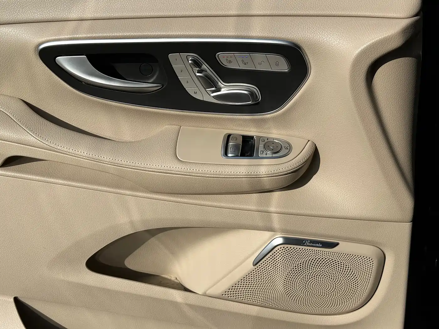 MERCEDES-BENZ V-CLASS