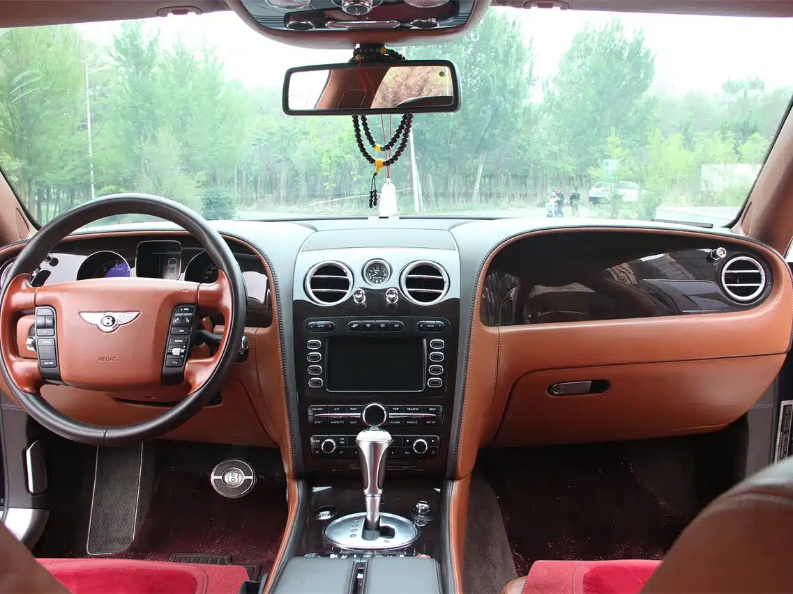 Bentley Flying Spur 2011 2010 6.0T 4-seater Version