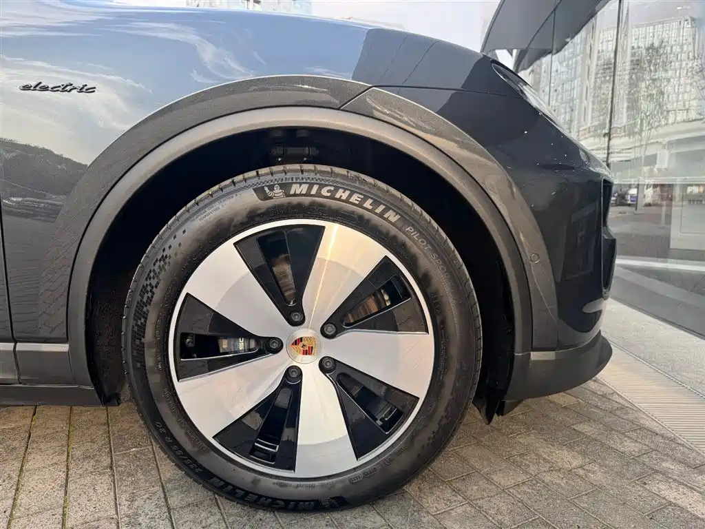 Porsche Macan EV 2024 Macan 4 фото 14