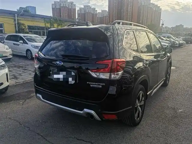 Photo 7 - Subaru Forester
