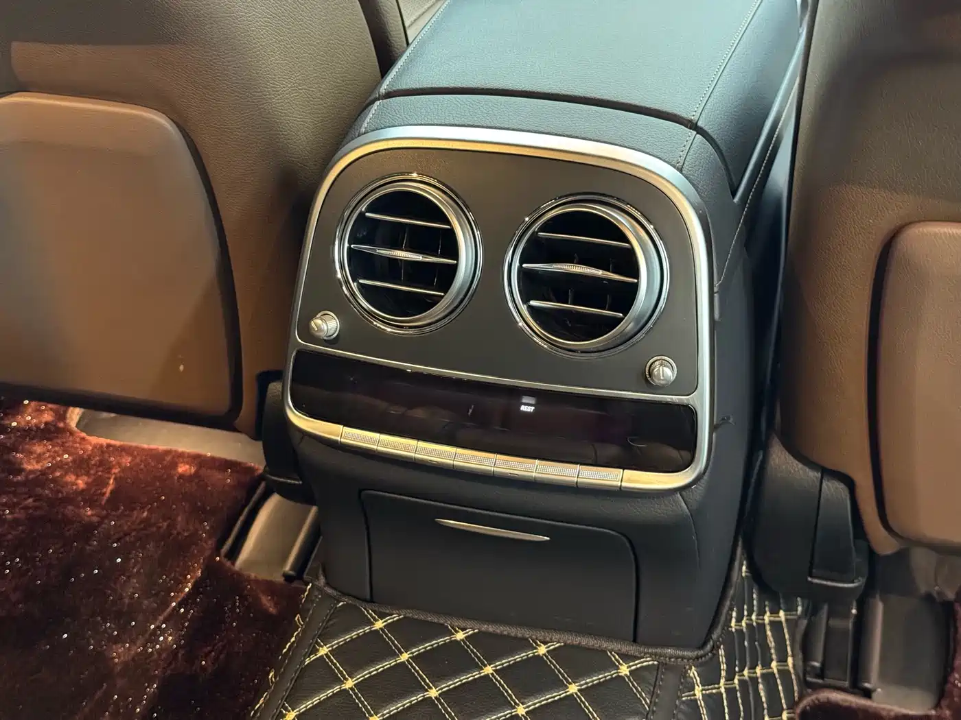 Mercedes-Benz S-Class 2019 S 350 L Premium Ultimate Edition фото 12