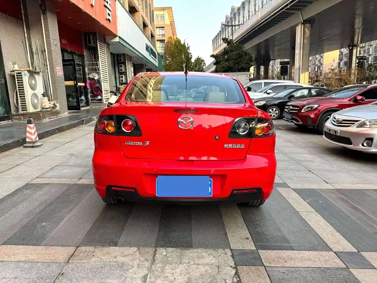 Фото 8 - Mazda 3