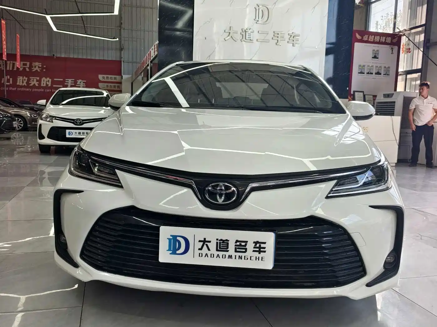 Фото 1 - Toyota Corolla