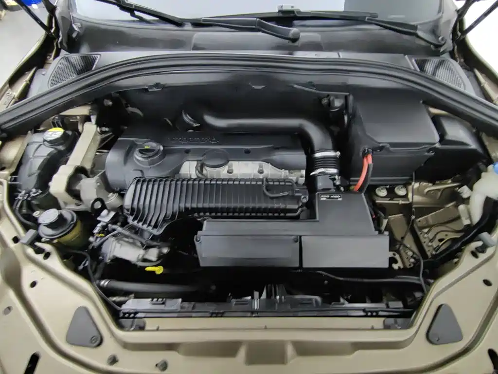 Фото 6 - Volvo XC60