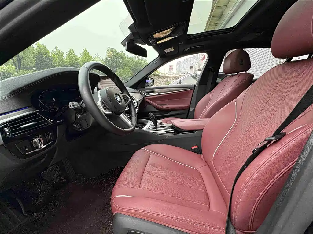 BMW 5 Series 2022 Model Second Facelift 530Li Leading M Sport Package фото 5