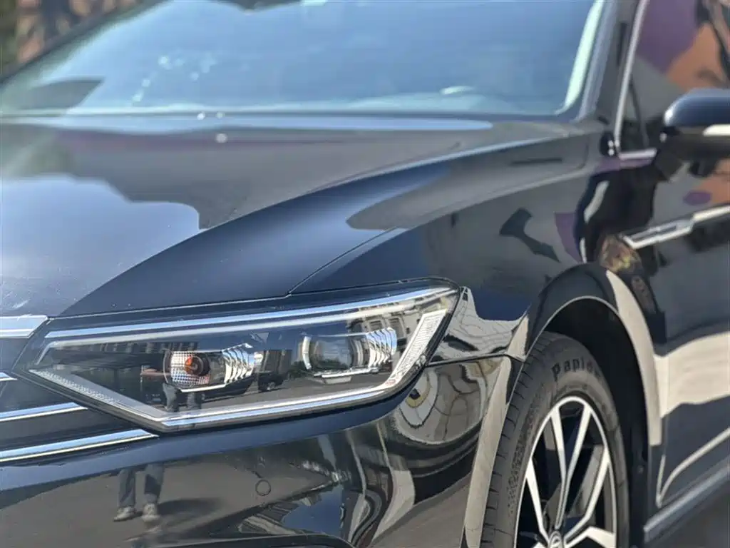 Volkswagen Magotan 2020 330TSI DSG Leading фото 23