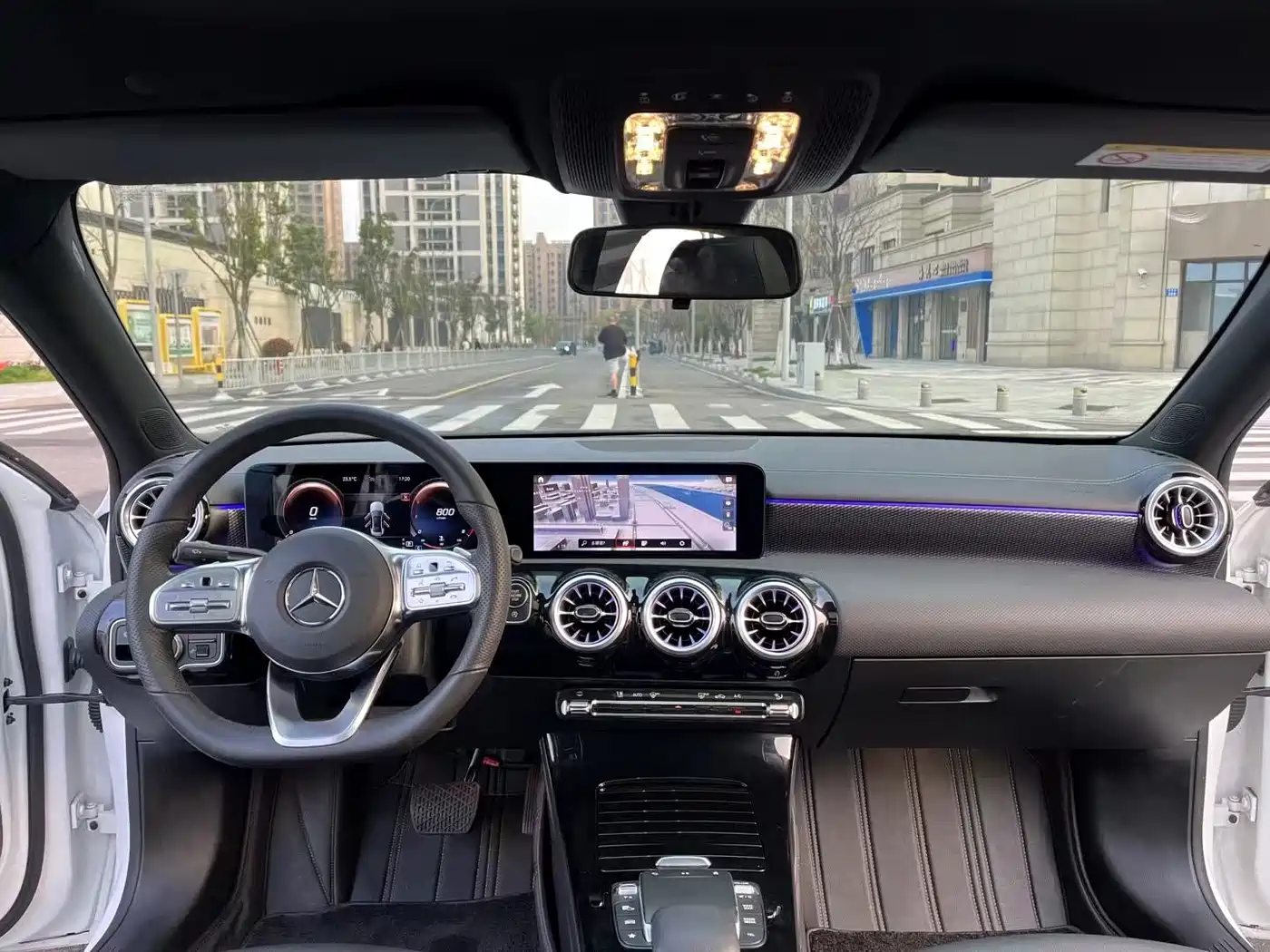 Mercedes-Benz A-Class 2023 A 200 L Fashion фото 11