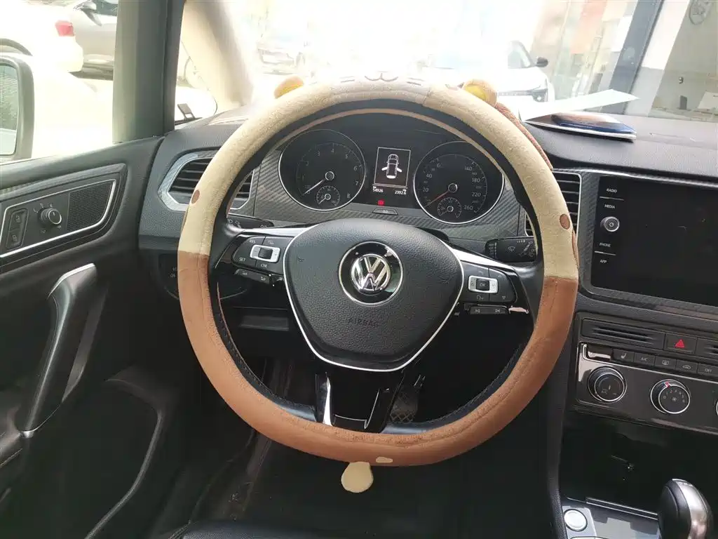 Volkswagen Golf Sportsvan 2018 280TSI Automatic Luxury фото 7