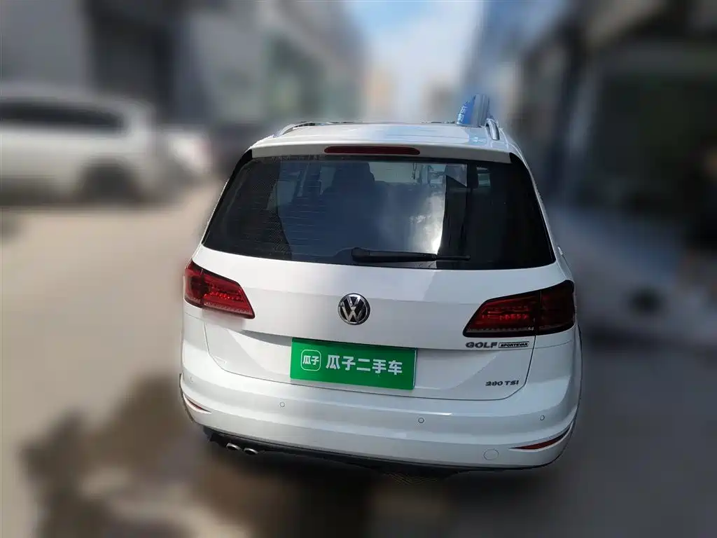 Volkswagen Golf Sportsvan 2018 280TSI Automatic Luxury фото 4