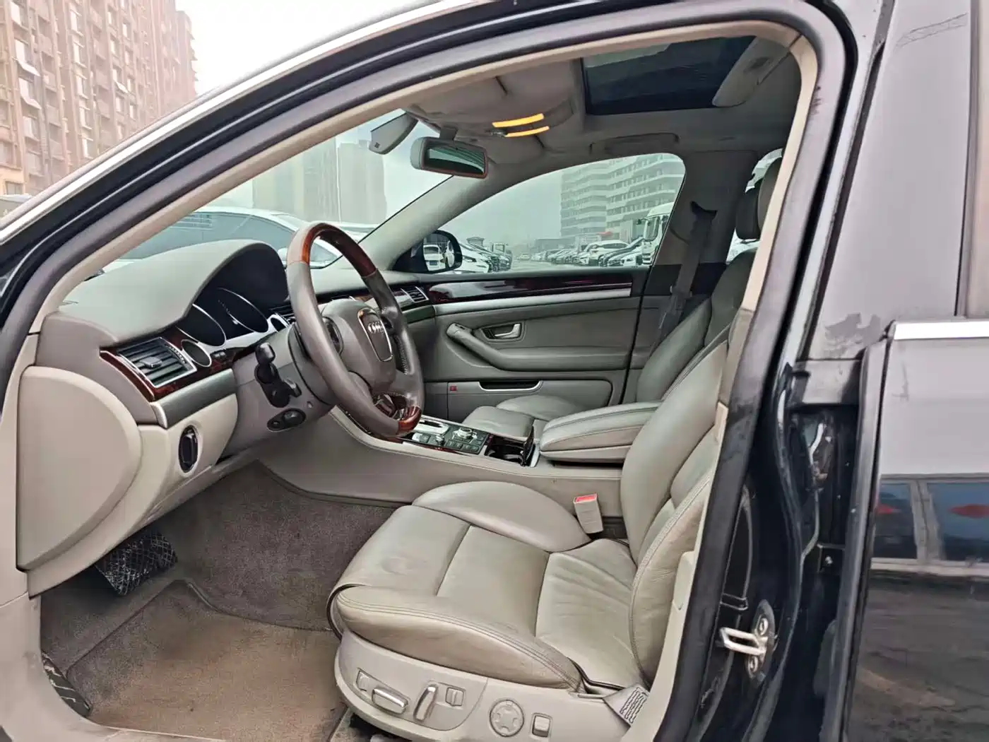Audi A8 2009 Audi A8L 2.8 FSI Standard фото 7