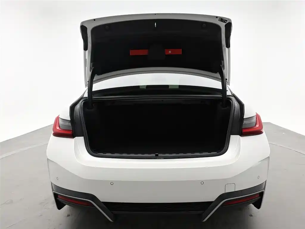 BMW i3 2025 eDrive 35 L фото 8