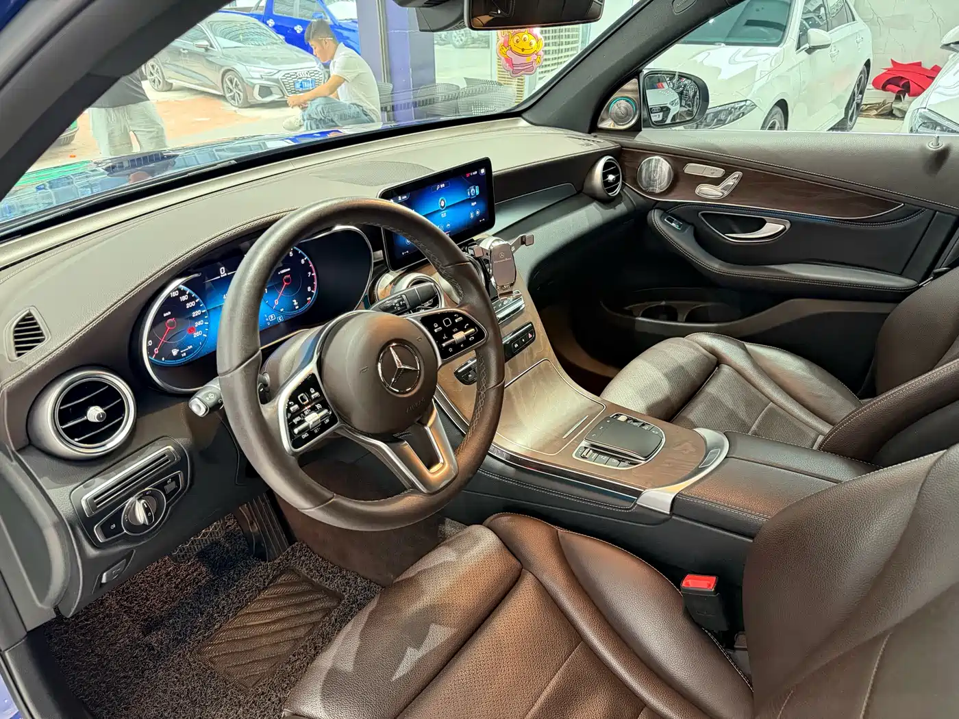 Mercedes-Benz GLC 2020 GLC 300 L 4MATIC Dynamic фото 6