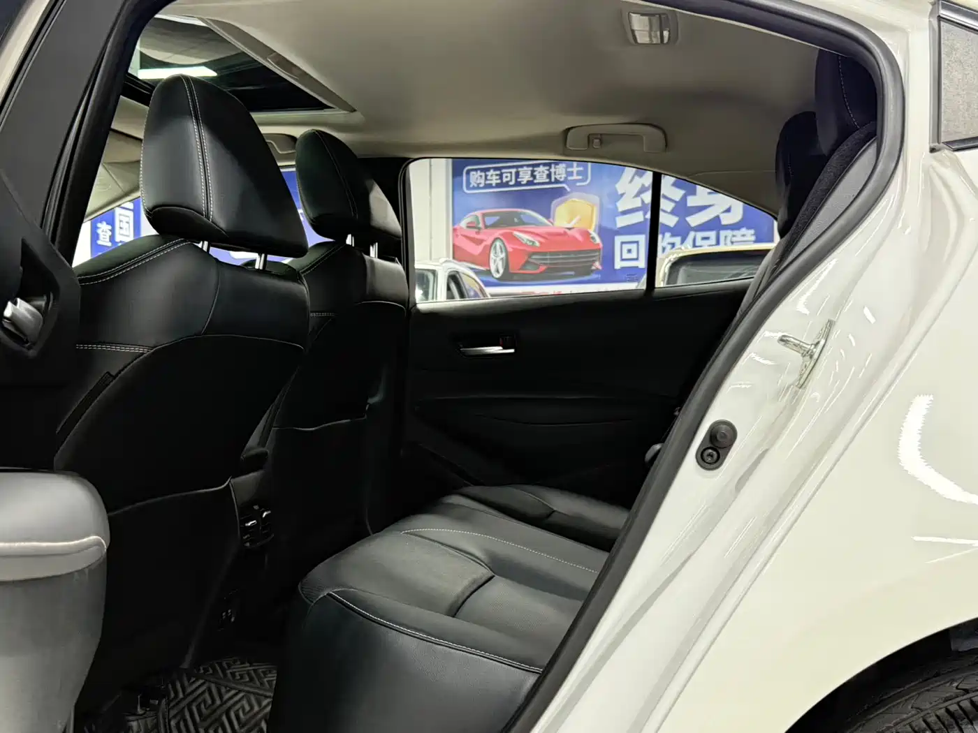Toyota Corolla 2021 1.2T S-CVT Flagship Edition фото 18
