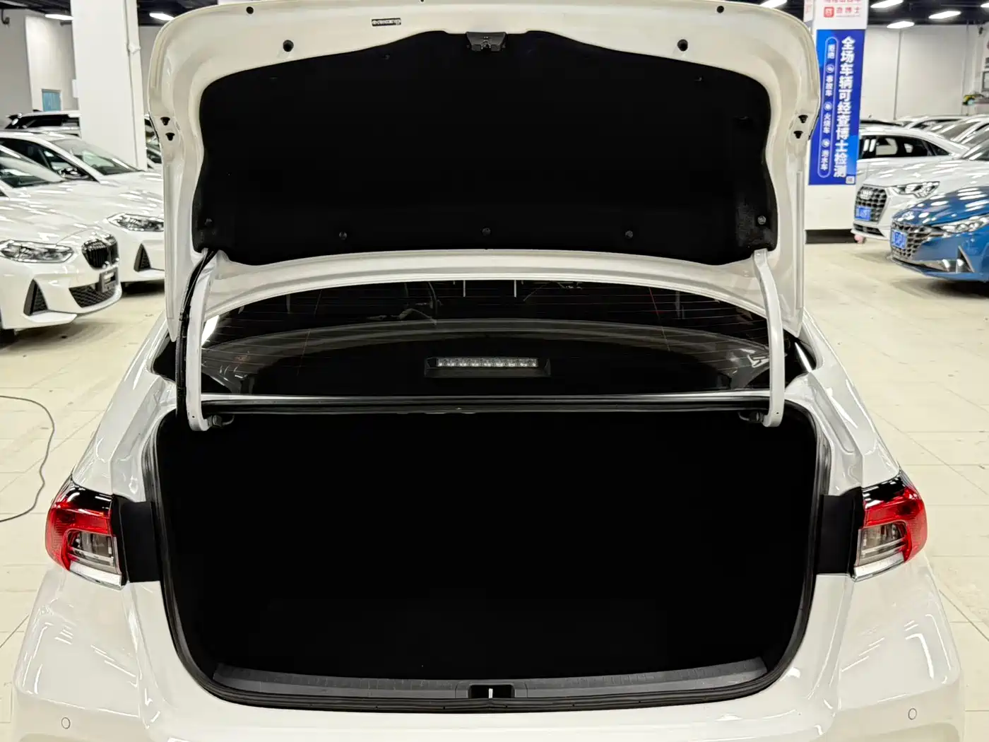 Toyota Corolla 2021 1.2T S-CVT Flagship Edition фото 21