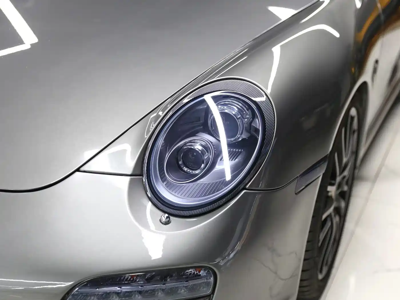 Porsche 911 2010 Carrera 3.6L фото 5