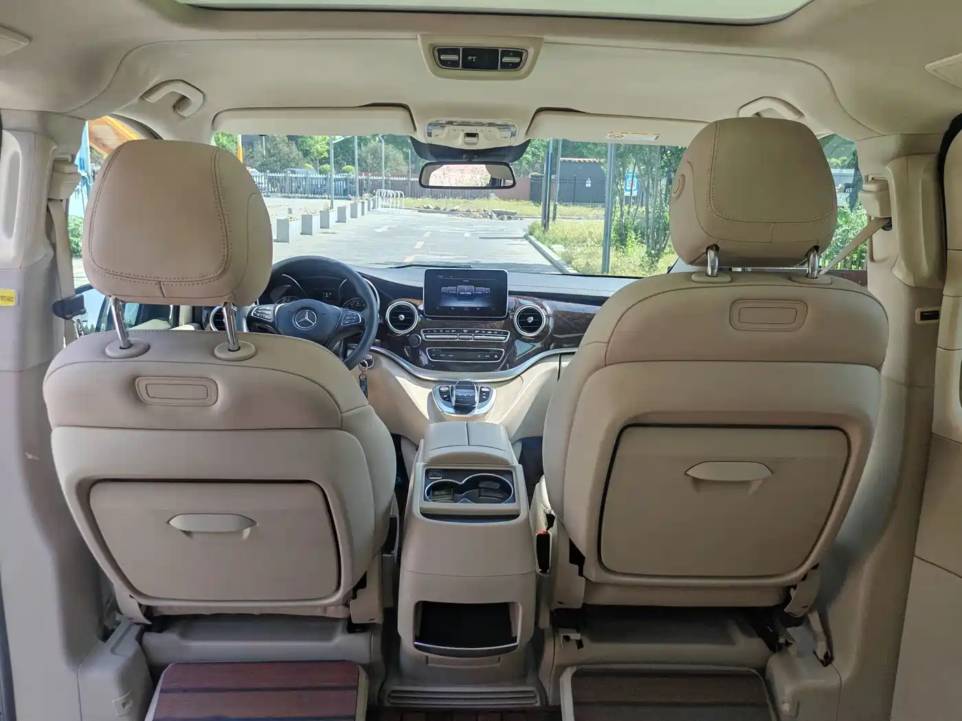 Mercedes-Benz V-Class 2016 V 260 L Premium Long фото 14