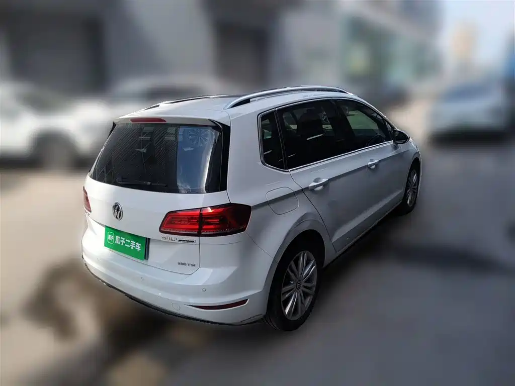 Volkswagen Golf Sportsvan 2018 280TSI Automatic Luxury фото 5
