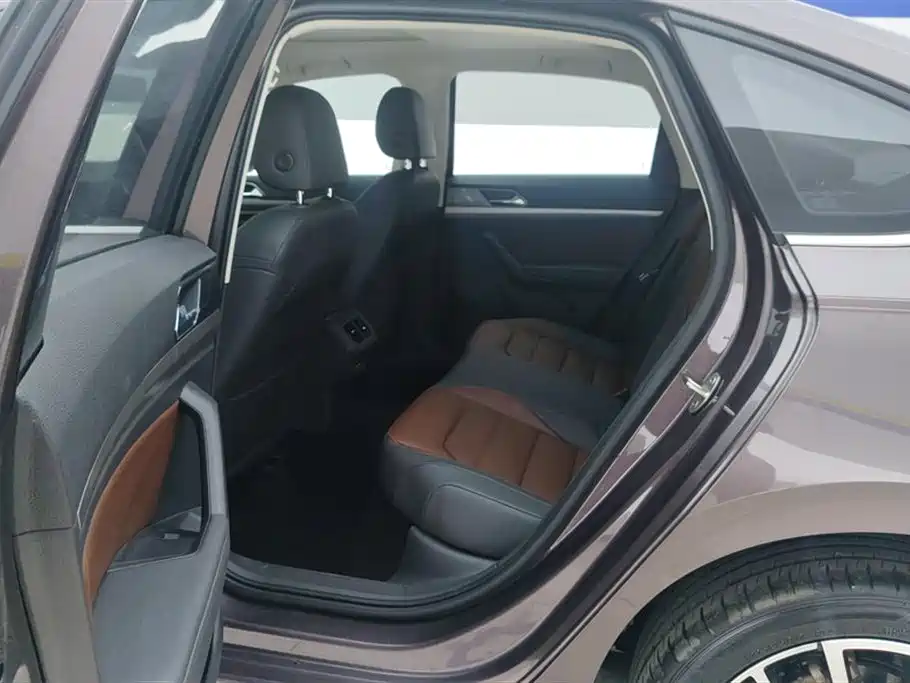 Volkswagen Lavida 2019 280TSI DSG Luxury Edition China VI фото 11
