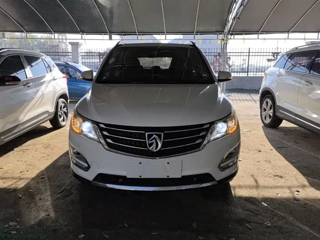 Baojun 560 2017 2016 1.8L iAMT Luxury
