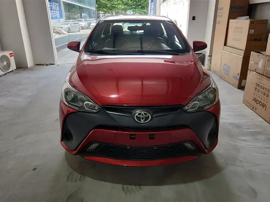 Toyota YARiS L Zhi Xuan 2015 1.5E Auto Charming Edition фото 2