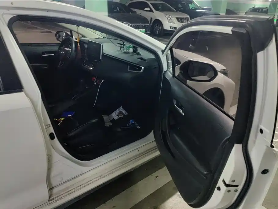 Toyota Corolla 2019 1.2T S-CVT GL-i Elite Edition фото 8