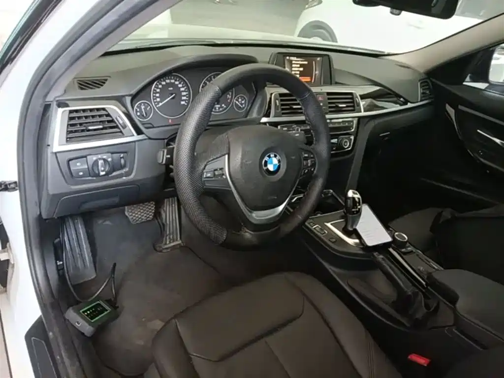 BMW 3 Series 2017 320Li Fashion фото 10