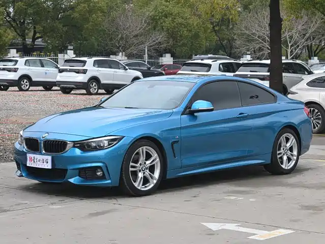 BMW 4 SERIES