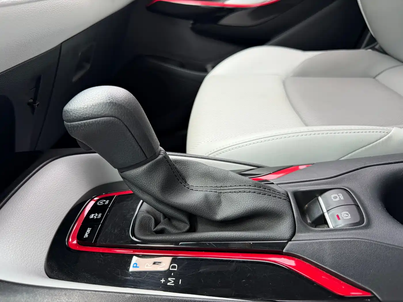 Toyota Levin 2021 185T CVT Sport Edition фото 16