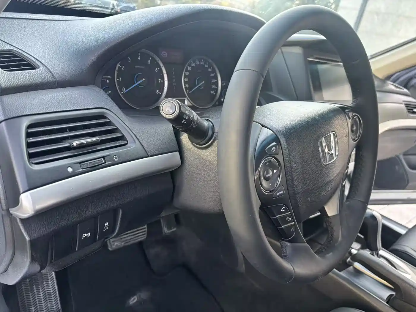 Honda Crosstour 2016 2.4L Luxury Navigation Edition фото 19