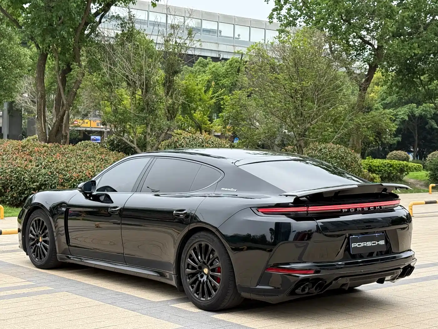 Porsche Panamera 2016 Panamera Executive Edition 3.0T фото 4
