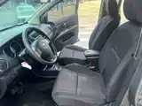 صورة 13 - Nissan Livina