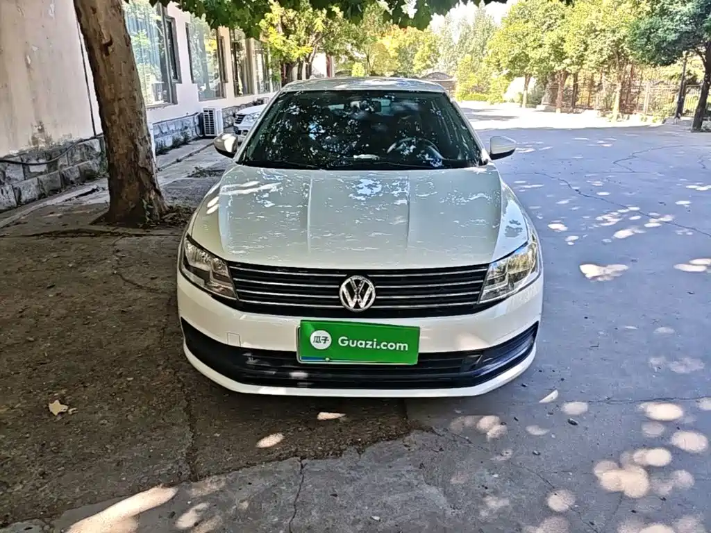 Фото 3 - Volkswagen Lavida